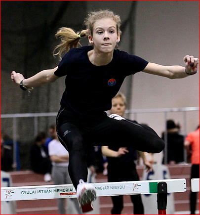 Tóth Fruzsina
